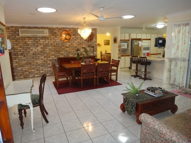 19 Goddard Street, Norman Gardens QLD 4701