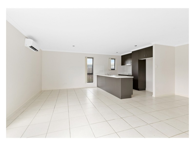 24 Vermont Drive, Parkhurst QLD 4702