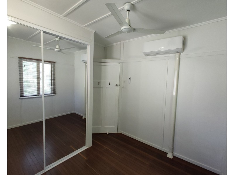 27 Brae Street, The Range QLD 4700