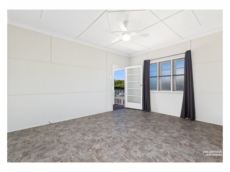 27 Spencer Street, The Range QLD 4700