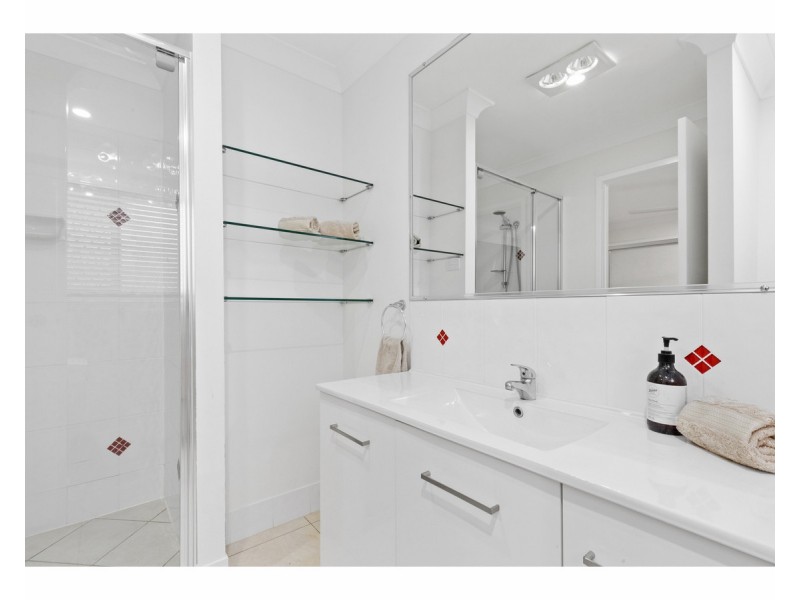 12 Rundle Street, Wandal QLD 4700