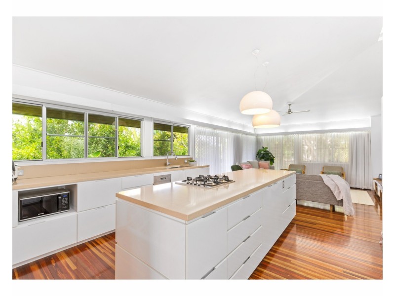 31 Queen Street, The Range QLD 4700