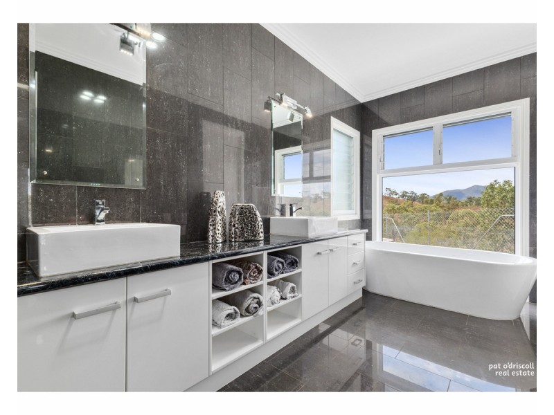 102 Grigg Road, Limestone Creek QLD 4701