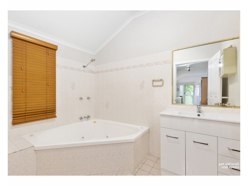 4 Marris Street, The Range QLD 4700