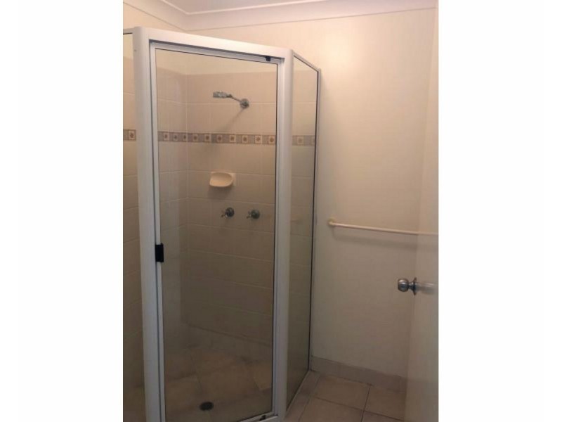 4/259 Carlton Street, Kawana QLD 4701