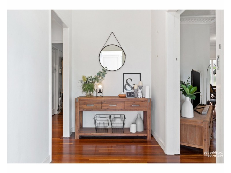 102 Davis Street, The Range QLD 4700