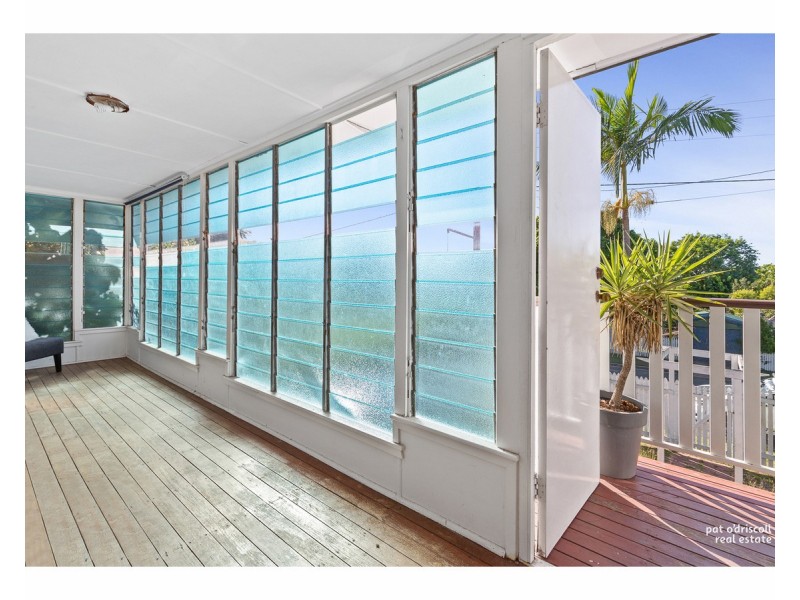 102 Davis Street, The Range QLD 4700