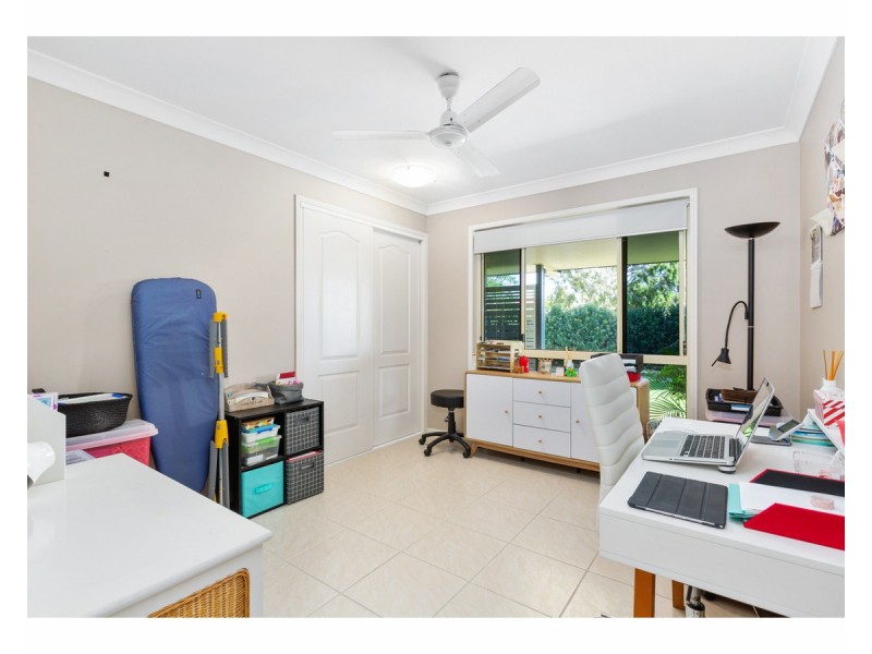 6-8 Kristie Drive, Rockyview QLD 4701