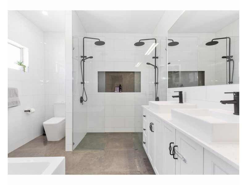26 Bowen Terrace, The Range QLD 4700