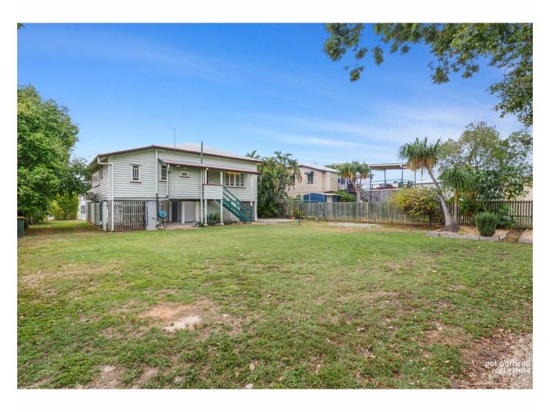 89 Main Street, Park Avenue QLD 4701