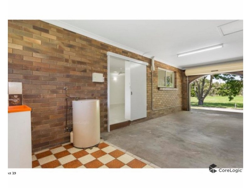 1,2,3,4,5/11 Card Street, Berserker QLD 4701