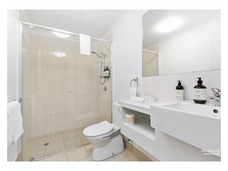 304 A & B/102-108 Victoria Parade, Rockhampton City QLD 4700