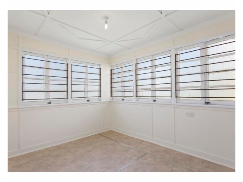 302 Bolsover Street, Rockhampton City QLD 4700