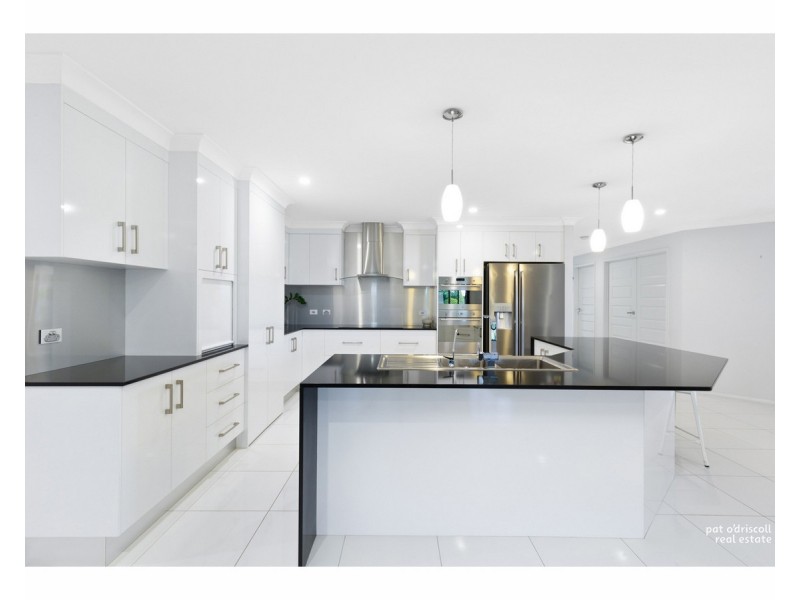 3 Peregrin Court, Parkhurst QLD 4702