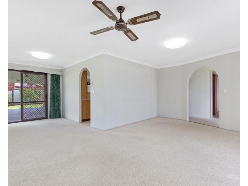 10 Hinton Street, Koongal QLD 4701