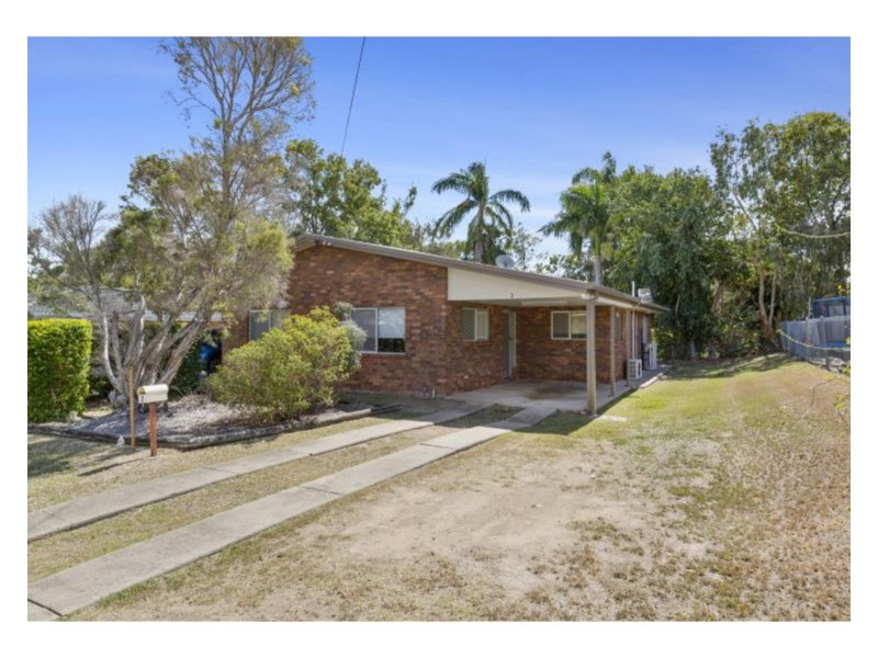 2/4 O’Shanesy Street, Koongal QLD 4701