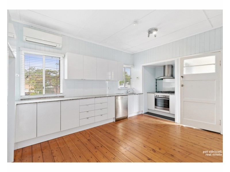 28 Cowap Street, Park Avenue QLD 4701