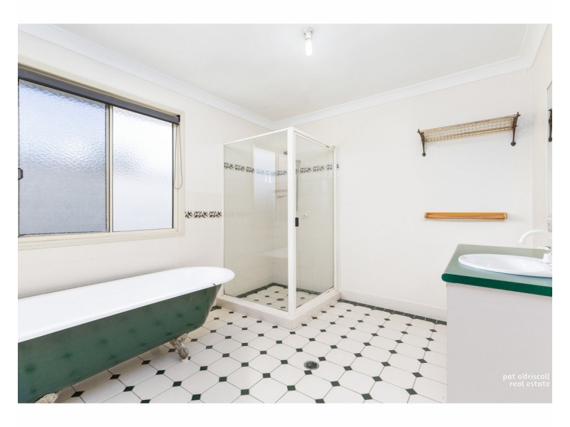 525 Dawson Road, Glenlee QLD 4711