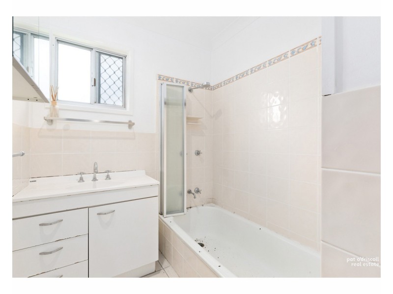 199 Lakes Creek Road, Berserker QLD 4701