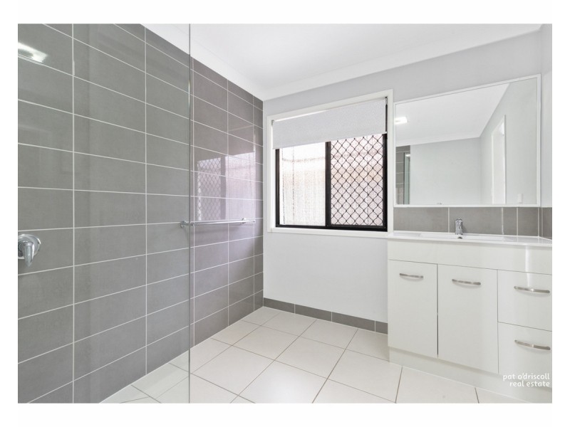 2 Leitrim Court, Parkhurst QLD 4702