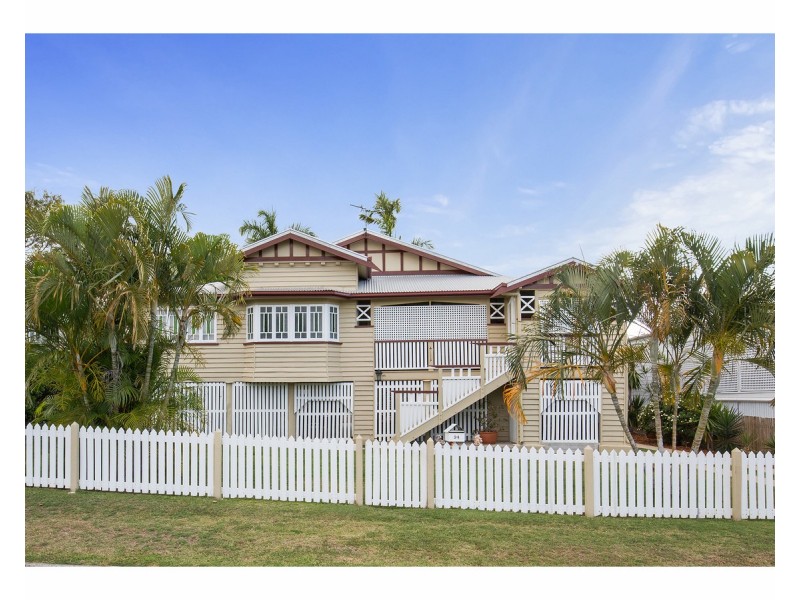 94 Davis Street, The Range QLD 4700