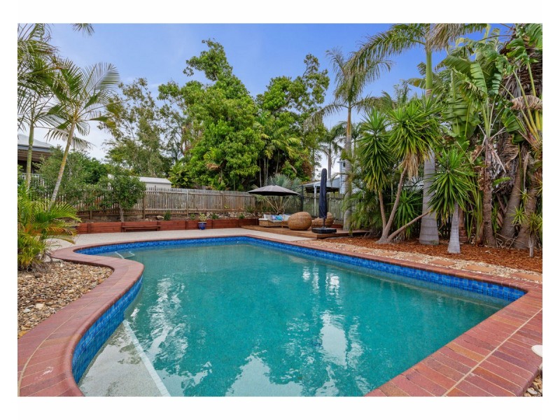 94 Davis Street, The Range QLD 4700