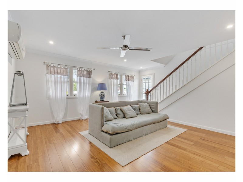 35 Brae Street, The Range QLD 4700