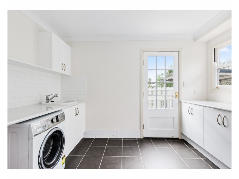 35 Brae Street, The Range QLD 4700