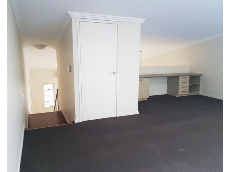 11/375-383 Duthie Avenue, Frenchville QLD 4701