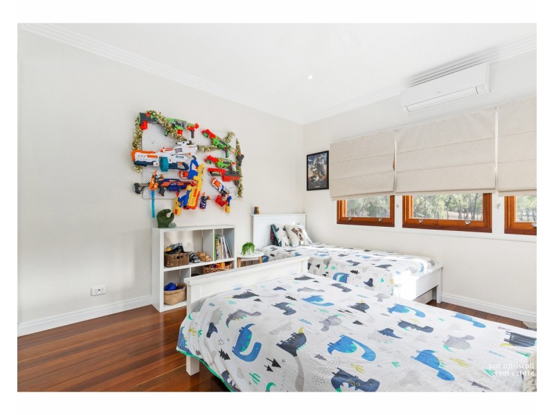 98 Penlington Street, The Range QLD 4700