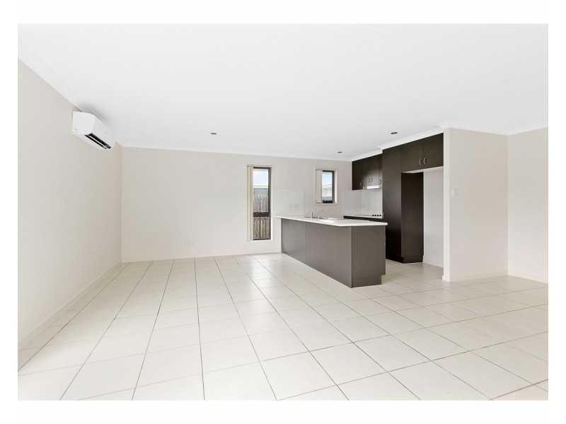 24 Vermont Drive, Parkhurst QLD 4702