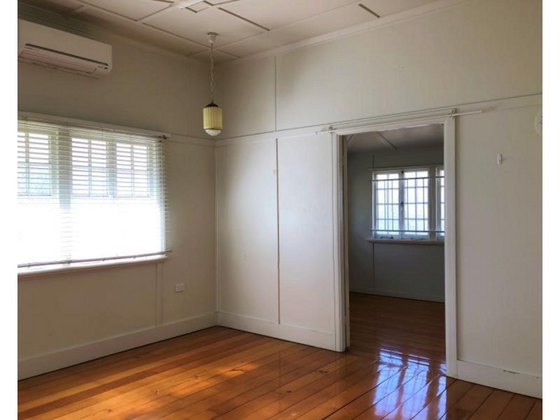 5 Cairns Street, The Range QLD 4700