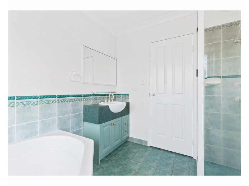 34 Rosewood Avenue, Gracemere QLD 4702