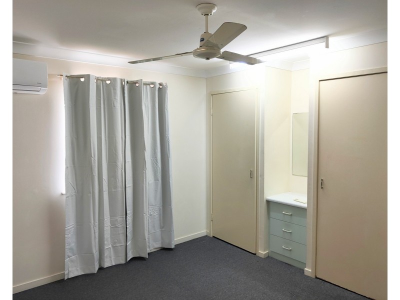 1/48 Denning Street, Park Avenue QLD 4701