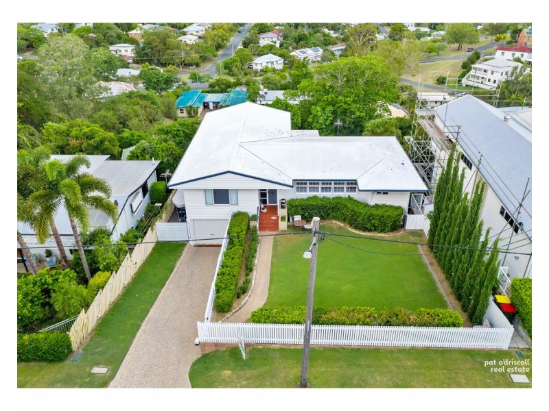 7 Bellevue Terrace, The Range QLD 4700