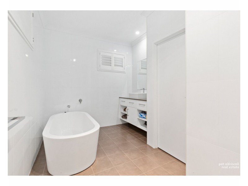 7 Bellevue Terrace, The Range QLD 4700