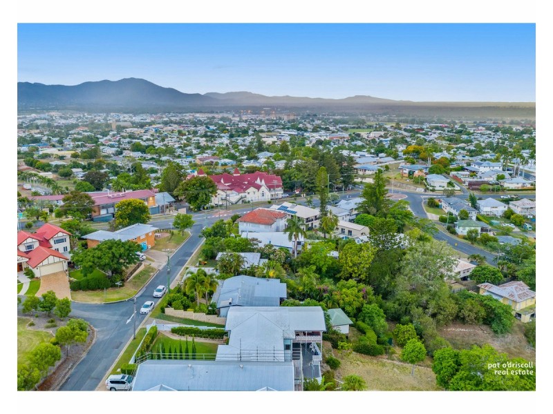 7 Bellevue Terrace, The Range QLD 4700
