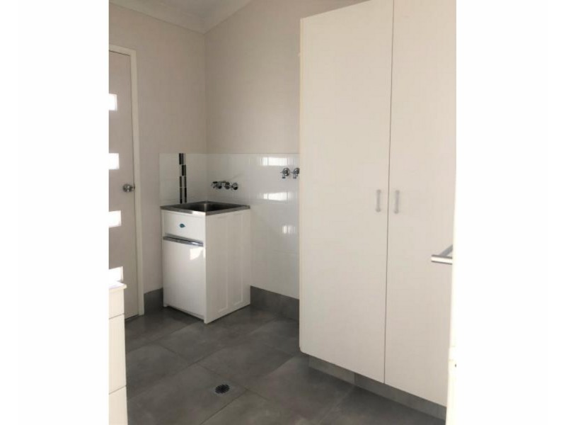 2/31 Pillich Street, Kawana QLD 4701