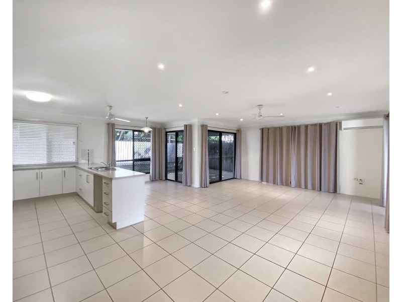 35 Woodville Street, Wandal QLD 4700