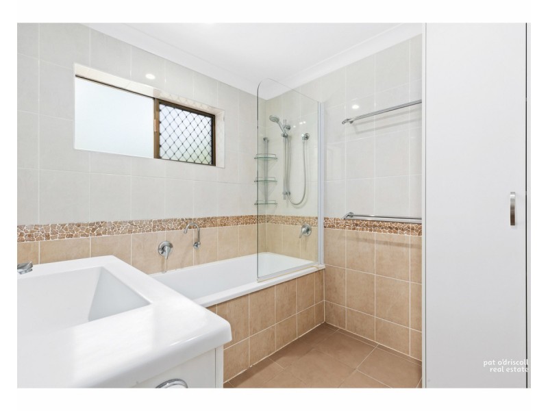 10 Burns Street, Frenchville QLD 4701