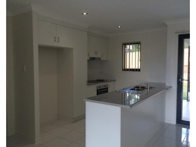 16 Georgia Drive, Parkhurst QLD 4702