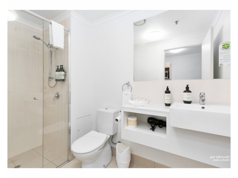 204/102-108 Victoria Parade, Rockhampton City QLD 4700