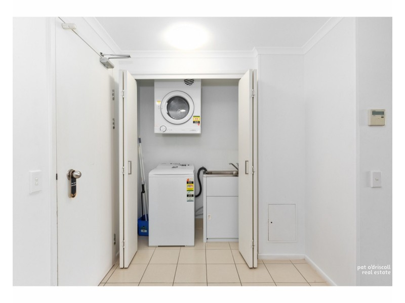 204/102-108 Victoria Parade, Rockhampton City QLD 4700