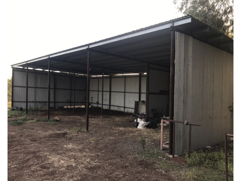 185 Alaire Drive, Theodore QLD 4719