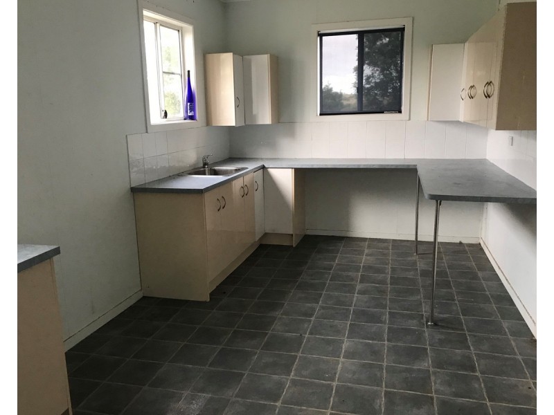 185 Alaire Drive, Theodore QLD 4719