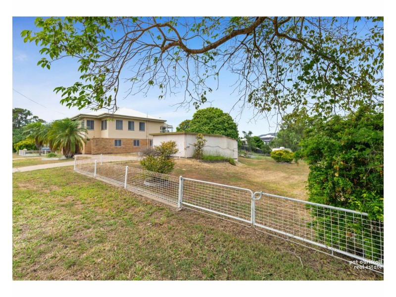 72 Knight Street, Park Avenue QLD 4701