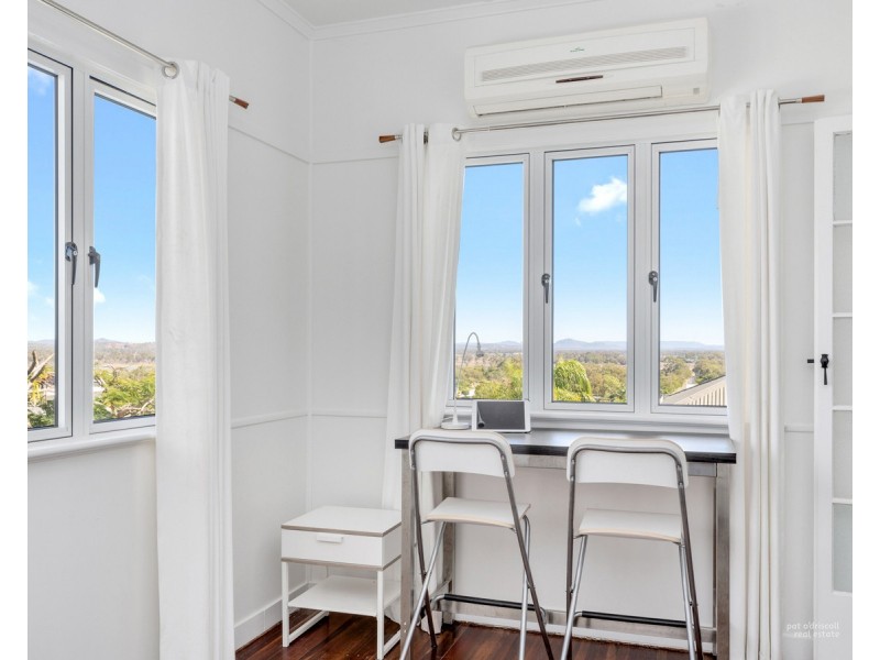 16 Bowen Terrace, The Range QLD 4700