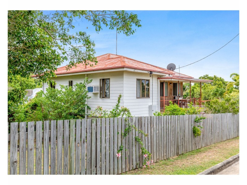 6 Dobbs Street, The Range QLD 4700