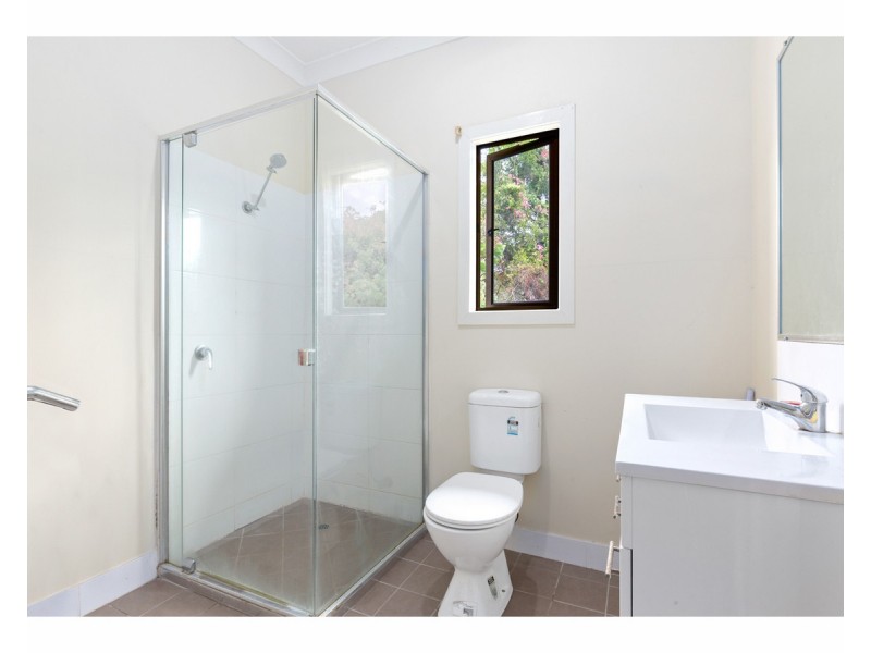 6 Dobbs Street, The Range QLD 4700