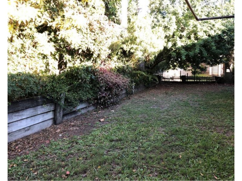 2/314 Shields Avenue, Frenchville QLD 4701